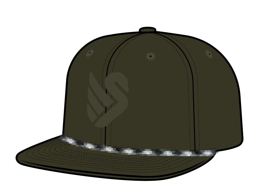Olivgrüne Snapback mit geradem Schild. Aufdruck ist das New Original Logo ebenfalls in Olive. Vorne befindet sich ein Hockey Schnürsenkel als Dekoration.