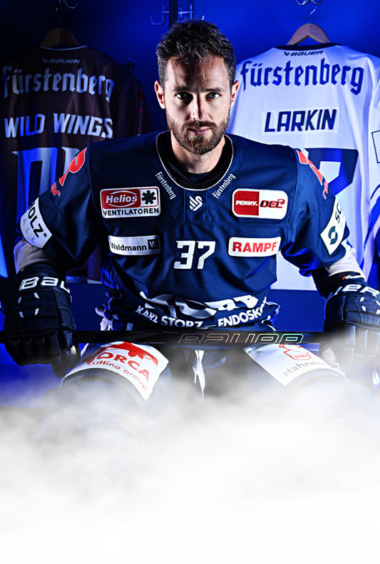 #37 LARKIN Trikots 25I26